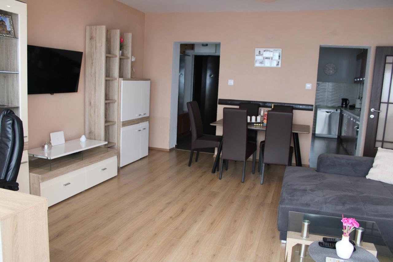 Apartman Lovro Рийека Екстериор снимка