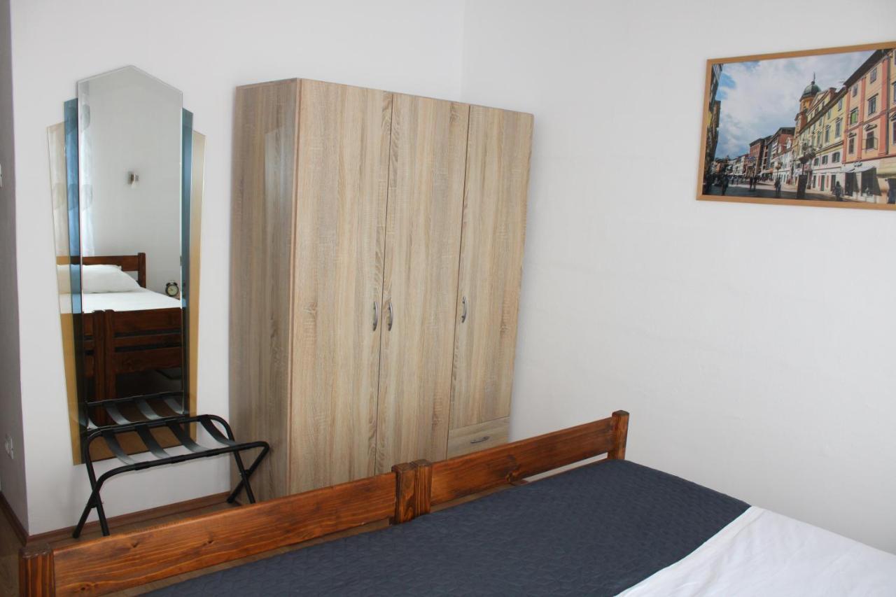 Apartman Lovro Рийека Екстериор снимка