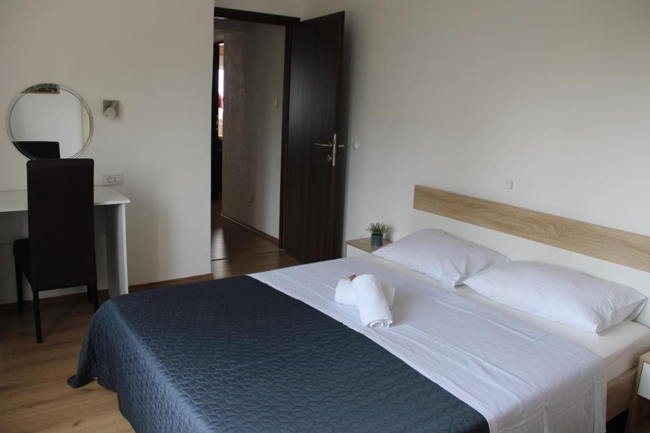 Apartman Lovro Рийека Екстериор снимка